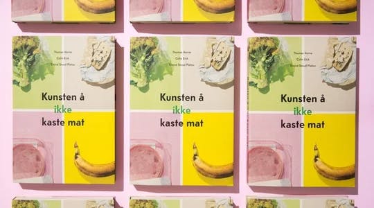 Bokomslag: "Kunsten å ikke kaste mat"